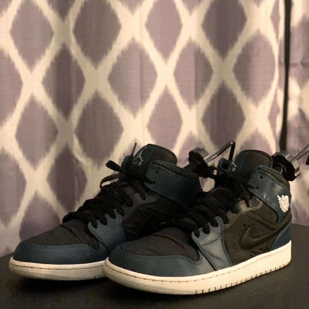 Nike Air Jordan 1
